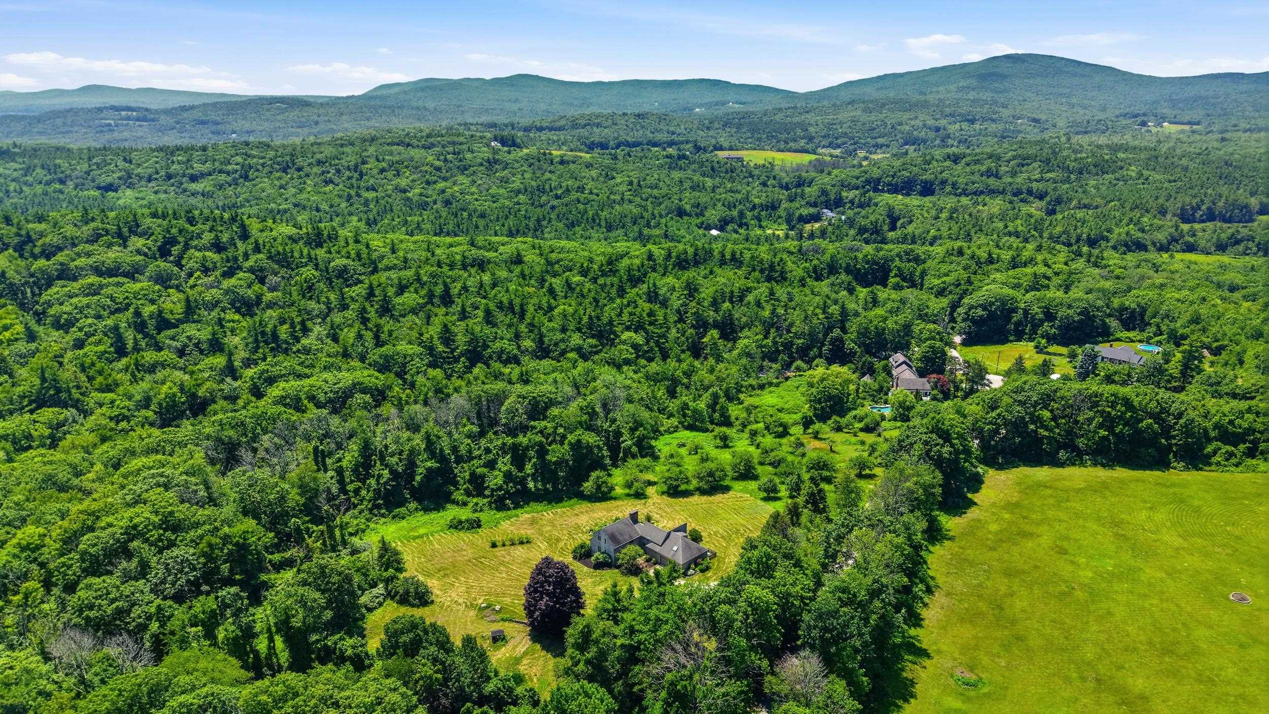 29 Stiles Farm Road Wilton, NH 03086 - Photo 4 of 60 Gallery Image 4
