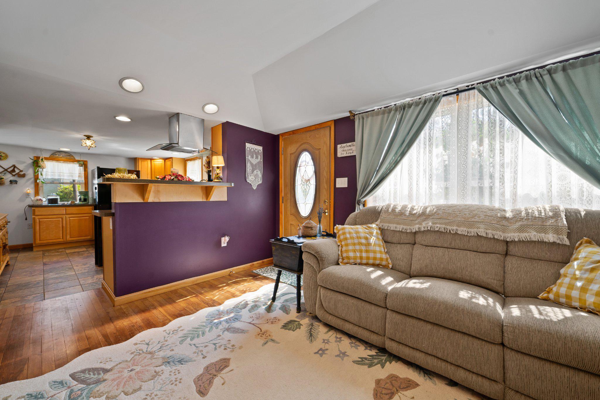 753 Gilbert Road Aberdeen, MD 21001 - Photo 4 of 10 Cozy living space
