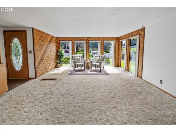 $497,000 | 40645 Old US Highway 30, Astoria, OR 97103