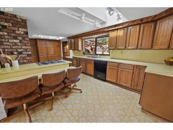 $497,000 | 40645 Old US Highway 30, Astoria, OR 97103