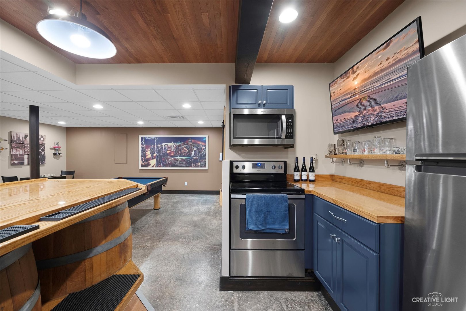 2969 4459th Road Newark, IL 60541 - Photo 24 of 35 a kitchen with stainless steel appliances a stove a microwave and a refrigerator