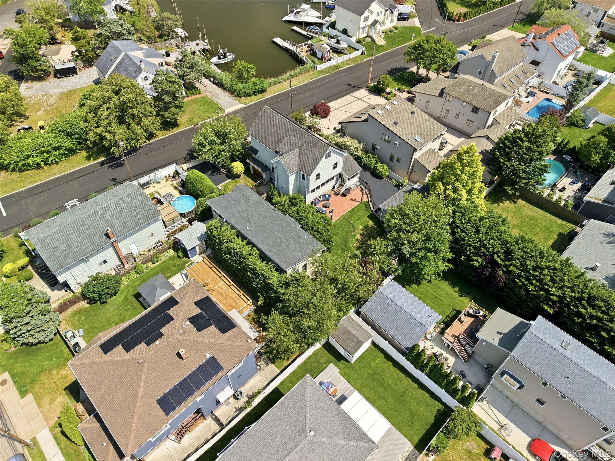 2544 Riverside Avenue Seaford, NY 11783 - Photo 43 of 50