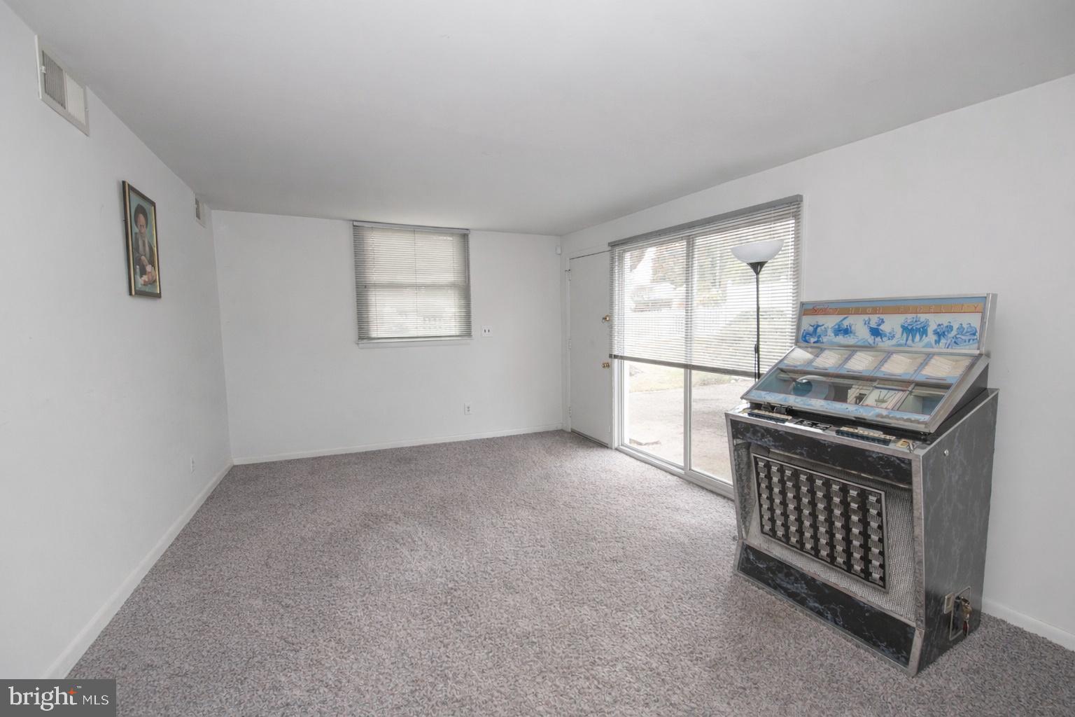 1180 Ballytore Road Huntingdon Valley, PA 19006 - Photo 21 of 32 Family Room