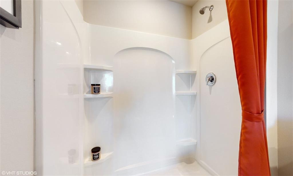 513 Ellas Way Liberty, MO 64068 - Photo 9 of 36