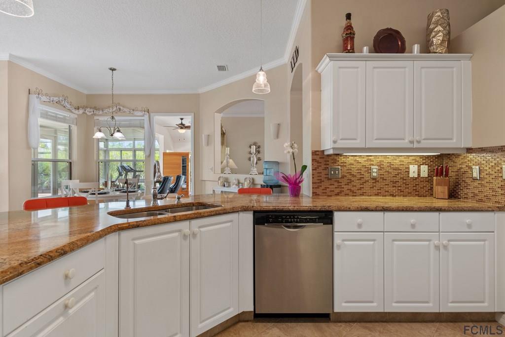 30 Rockefeller Drive Palm Coast, FL 32164 - Photo 20 of 65 Gallery Image 20