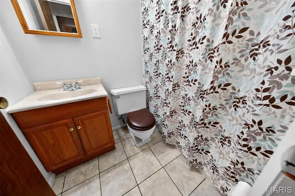 $88,777 | 11166 Whispering Oaks Drive, St. Louis, MO 63136
