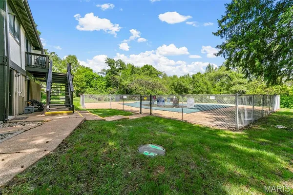 $88,777 | 11166 Whispering Oaks Drive, St. Louis, MO 63136
