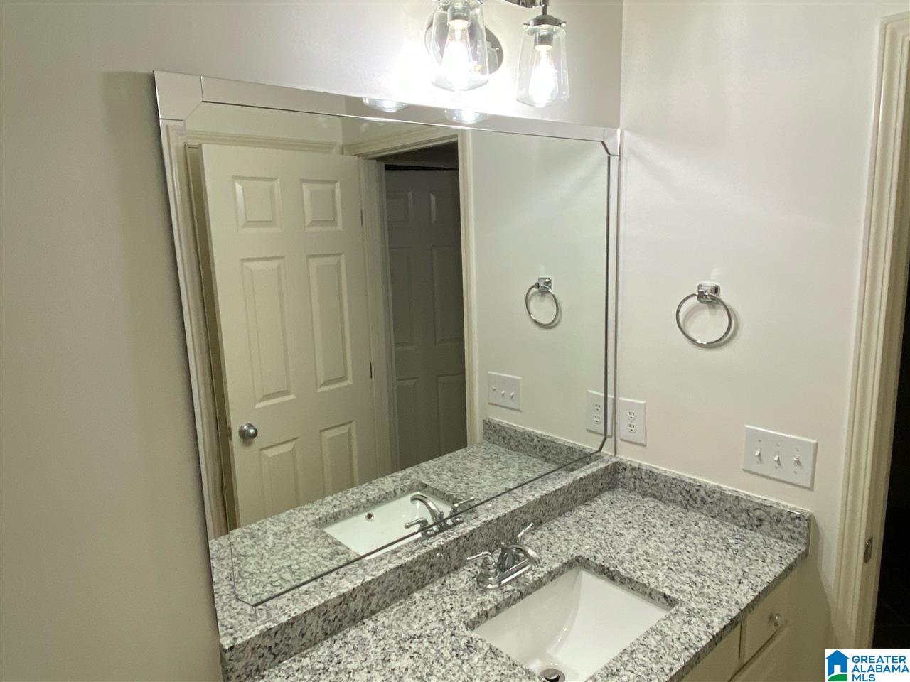 439 Summit Way Fultondale, AL 35068 - Photo 17 of 32
