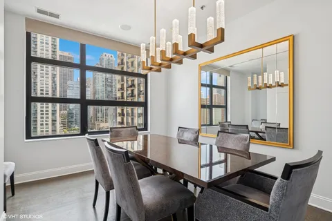 $1,599,000 | 101 West Superior Street, Unit 1204, Chicago, IL 60654