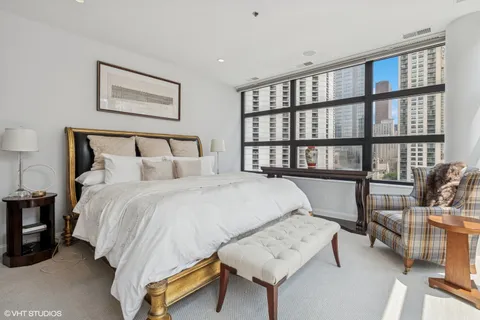 $1,599,000 | 101 West Superior Street, Unit 1204, Chicago, IL 60654