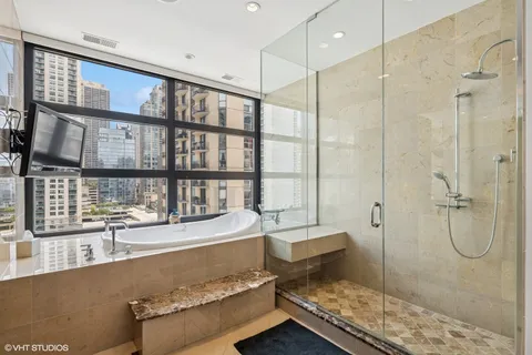 $1,599,000 | 101 West Superior Street, Unit 1204, Chicago, IL 60654