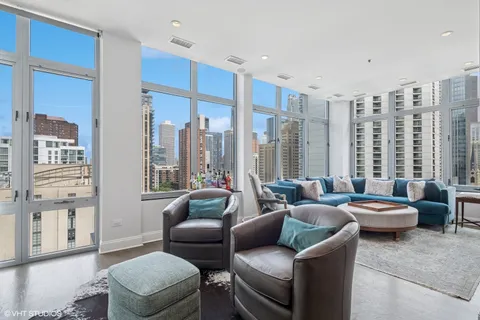 $1,599,000 | 101 West Superior Street, Unit 1204, Chicago, IL 60654