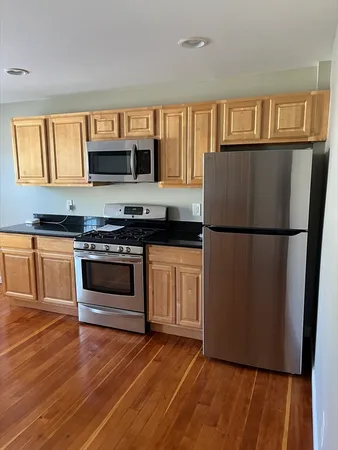 $2,800 | 54 West Main Street, Unit 2, Westborough, MA 01581