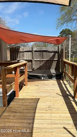 $295,000 | 32 Arrowhead Drive, Hubert, NC 28539
