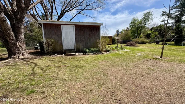 $295,000 | 32 Arrowhead Drive, Hubert, NC 28539