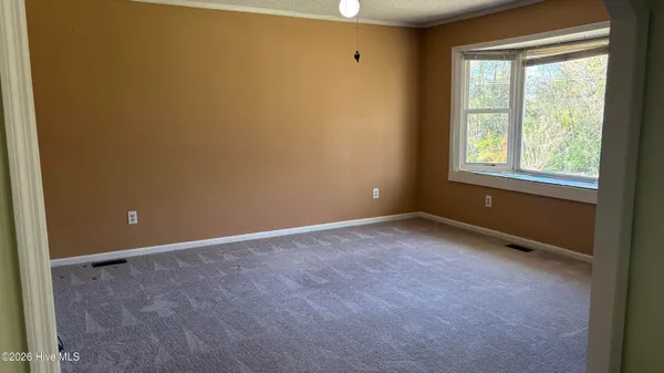 $295,000 | 32 Arrowhead Drive, Hubert, NC 28539