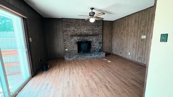 $295,000 | 32 Arrowhead Drive, Hubert, NC 28539