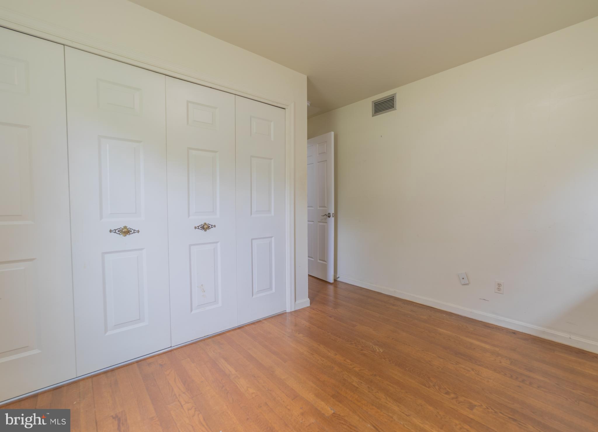 12600 Deoudes Road Boyds, MD 20841 - Photo 8 of 53 Main level Bedroom