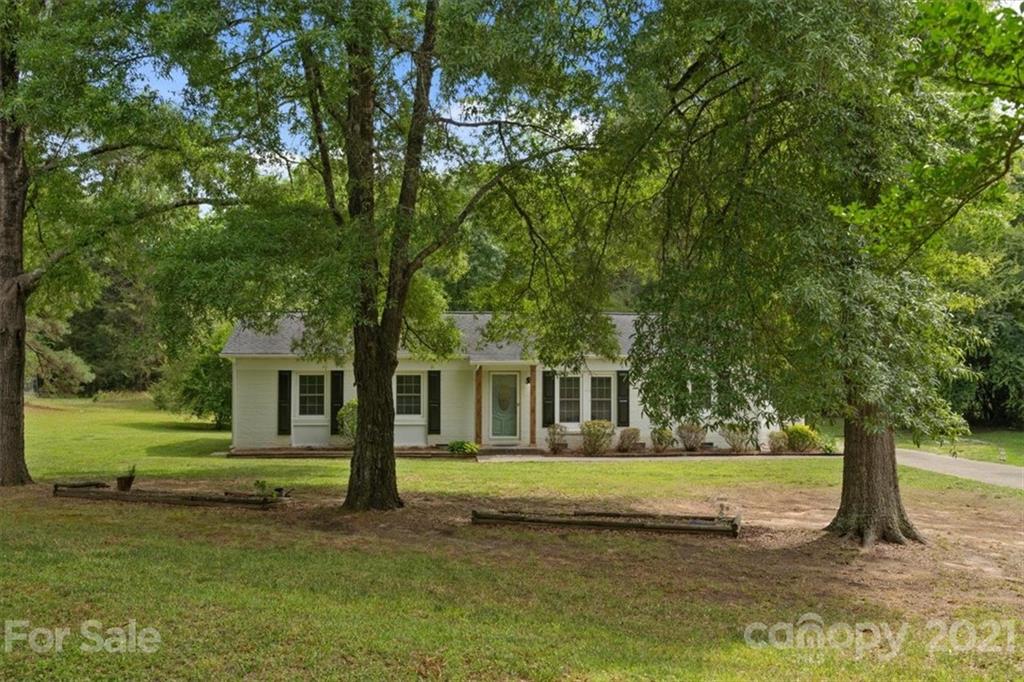 2665 Holbrook Road Fort Mill, SC 29715 - Photo 2 of 44 a view of a house with a garden