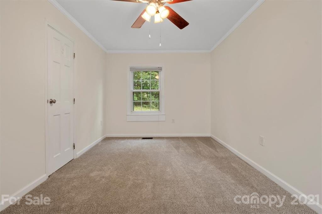 2665 Holbrook Road Fort Mill, SC 29715 - Photo 26 of 44 an empty room with a window