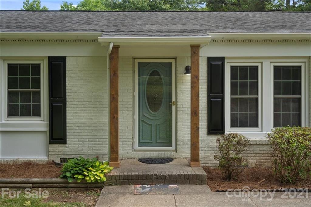2665 Holbrook Road Fort Mill, SC 29715 - Photo 4 of 44 a front view of a house