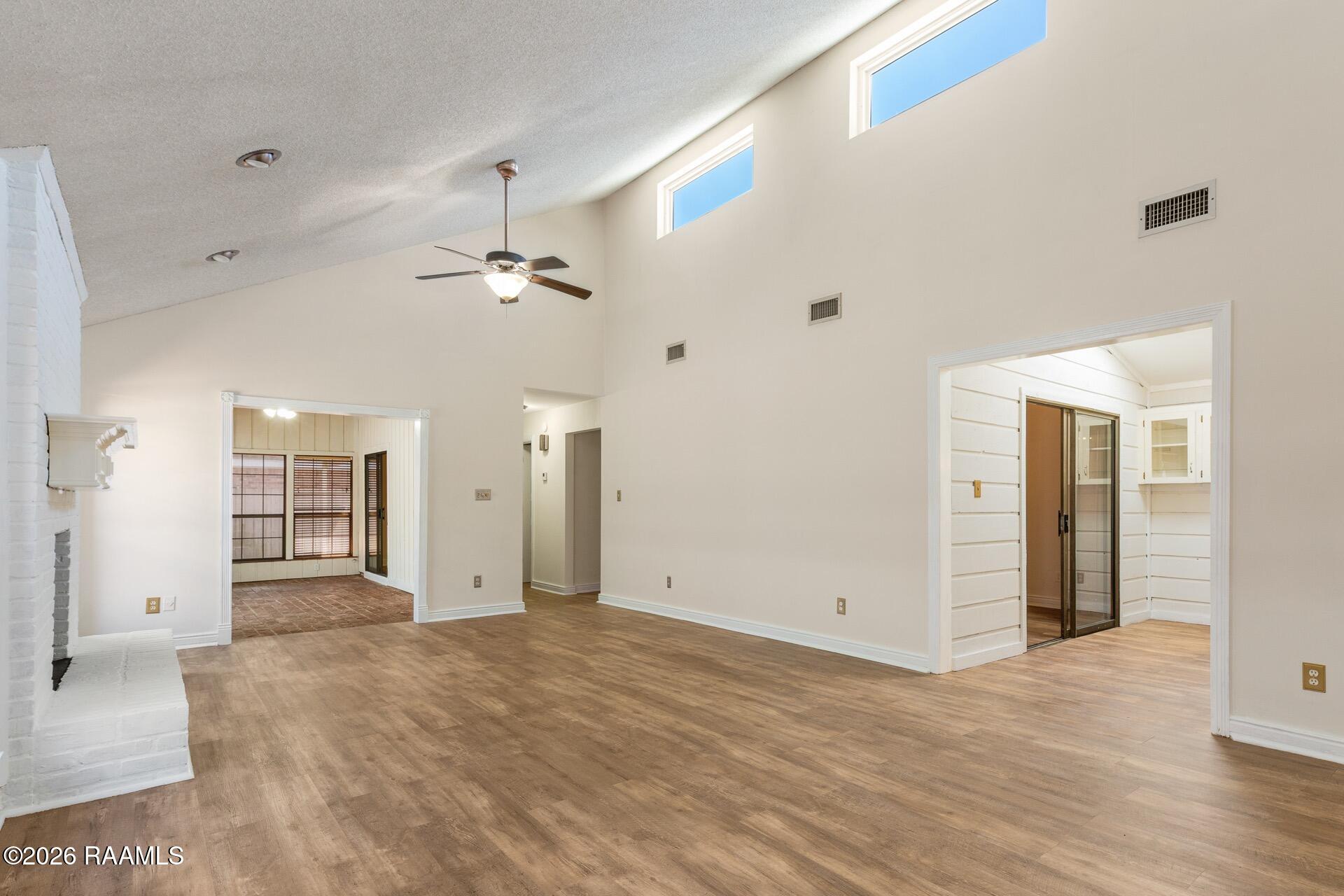 143 La Rue Vil Lafayette, LA 70508 - Photo 4 of 15 143 La Rue Vil Lafayette -4