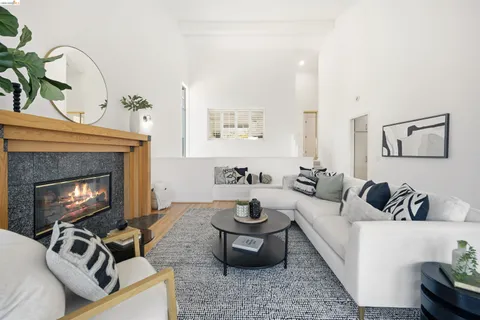 $1,098,000 | 3 Windward Hill, Oakland, CA 94618