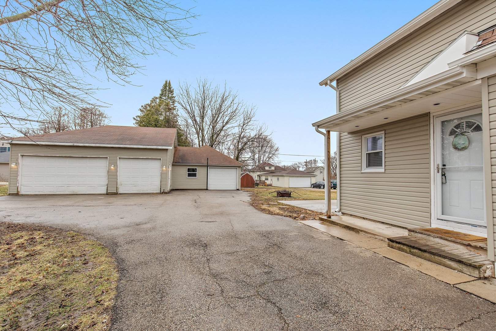 162 Park Street Hampshire, IL 60140 - Photo 22 of 25 a view of a house with a outdoor space