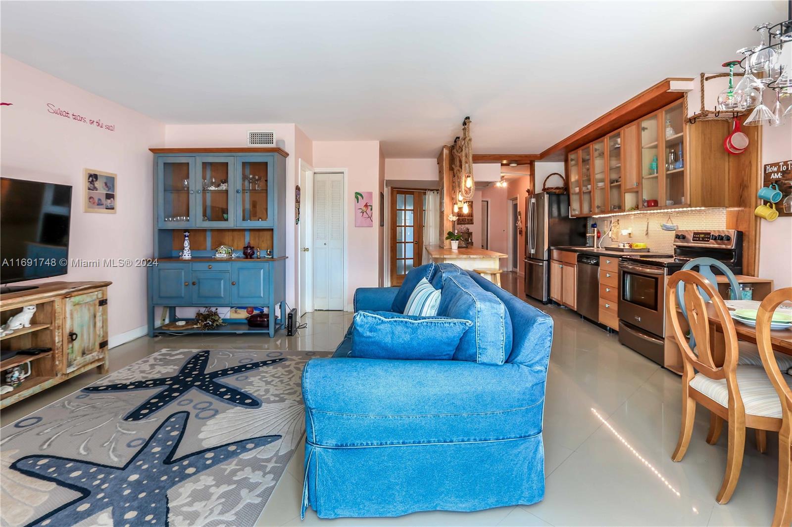 320 South Surf Road, Unit 202 Hollywood, FL 33019 - Photo 3 of 55 Gallery Image 3