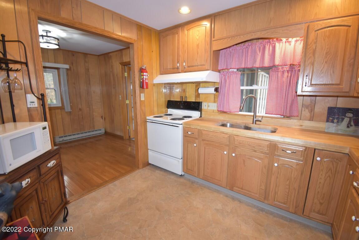 2317 Locust Ridge Road Pocono Lake, PA 18347 - Photo 14 of 40 2317 Locust Ridge Rd (14)