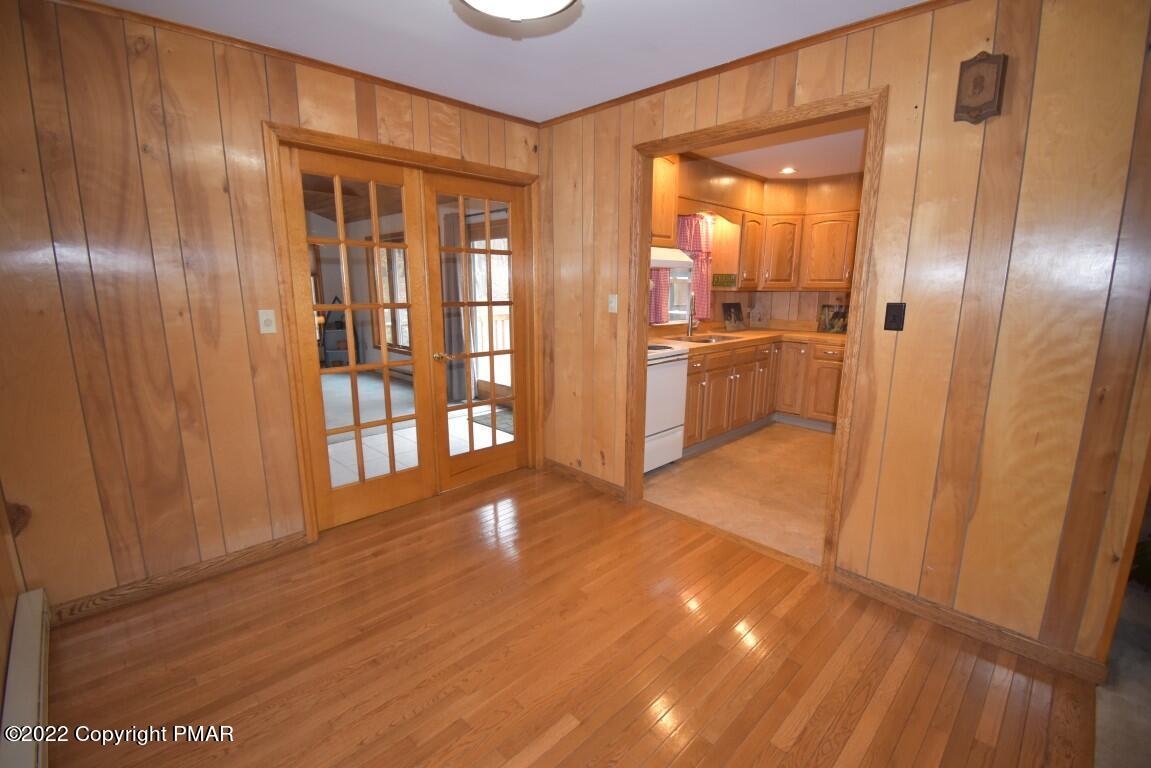 2317 Locust Ridge Road Pocono Lake, PA 18347 - Photo 20 of 40 2317 Locust Ridge Rd (22)