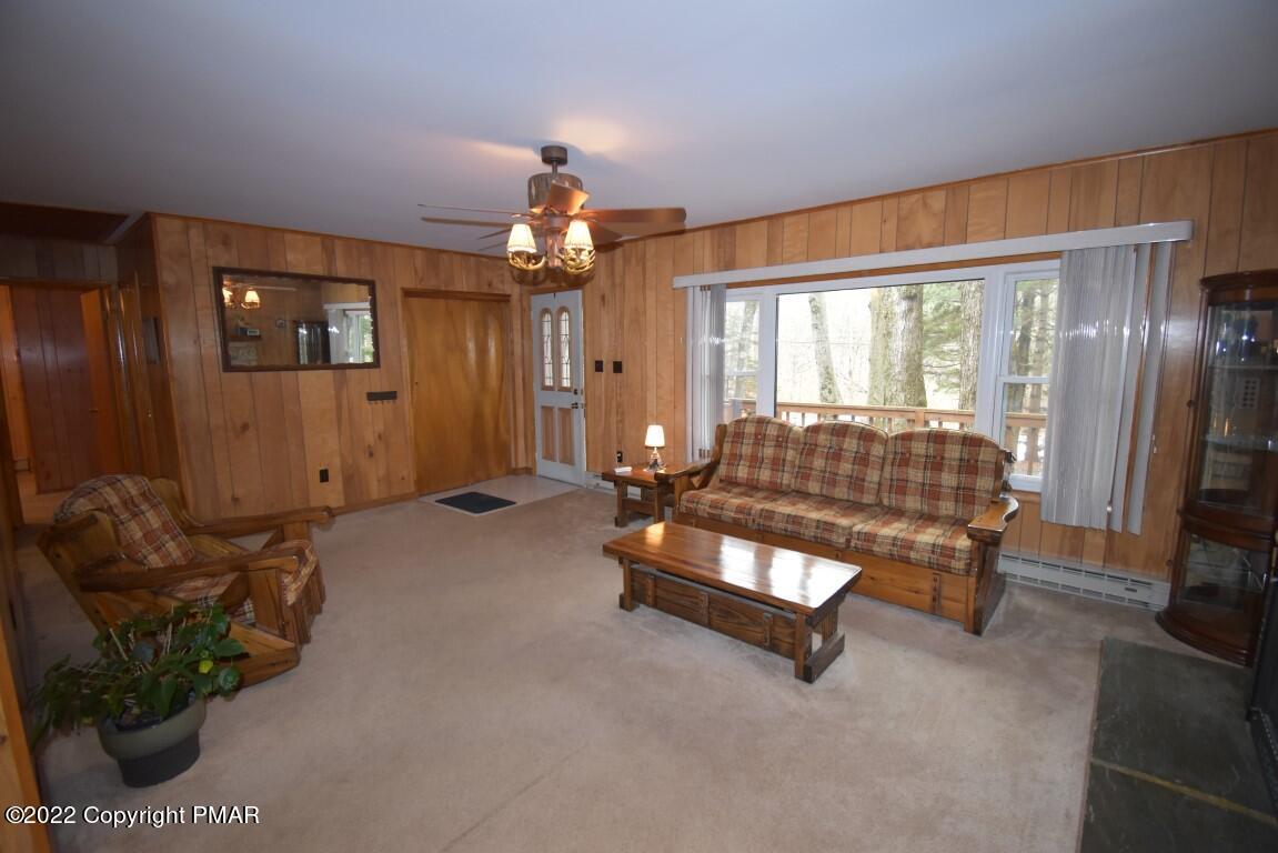 2317 Locust Ridge Road Pocono Lake, PA 18347 - Photo 22 of 40 2317 Locust Ridge Rd (23)