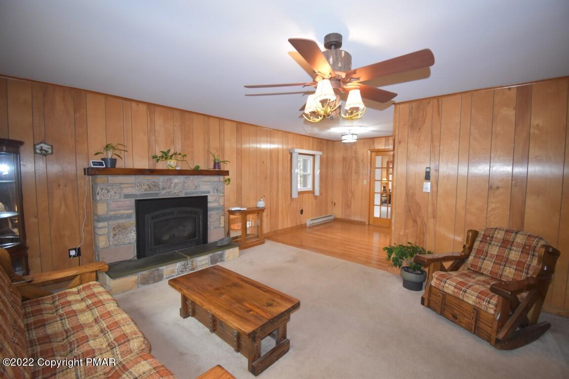 2317 Locust Ridge Road Pocono Lake, PA 18347 - Photo 23 of 40 2317 Locust Ridge Rd (24)