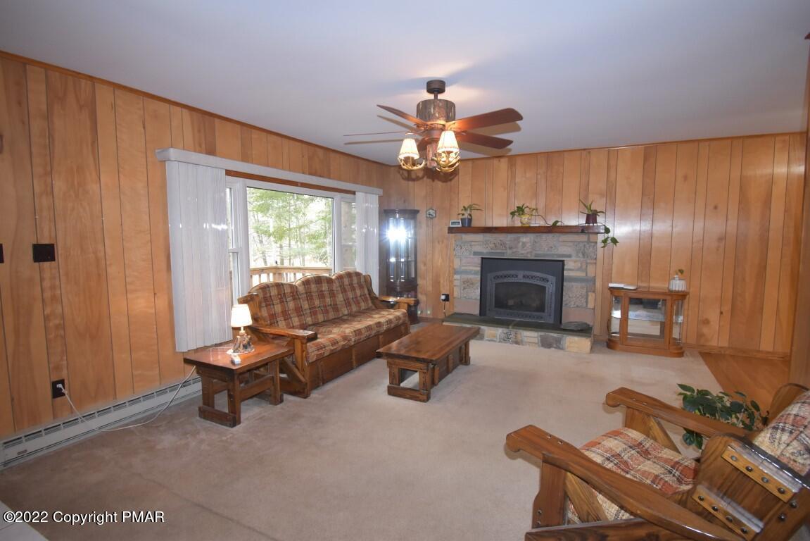 2317 Locust Ridge Road Pocono Lake, PA 18347 - Photo 25 of 40 2317 Locust Ridge Rd (26)