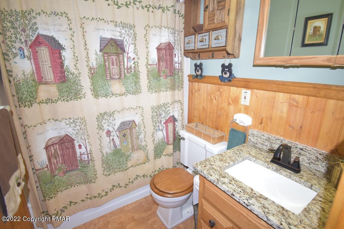 2317 Locust Ridge Road Pocono Lake, PA 18347 - Photo 26 of 40 2317 Locust Ridge Rd (27)