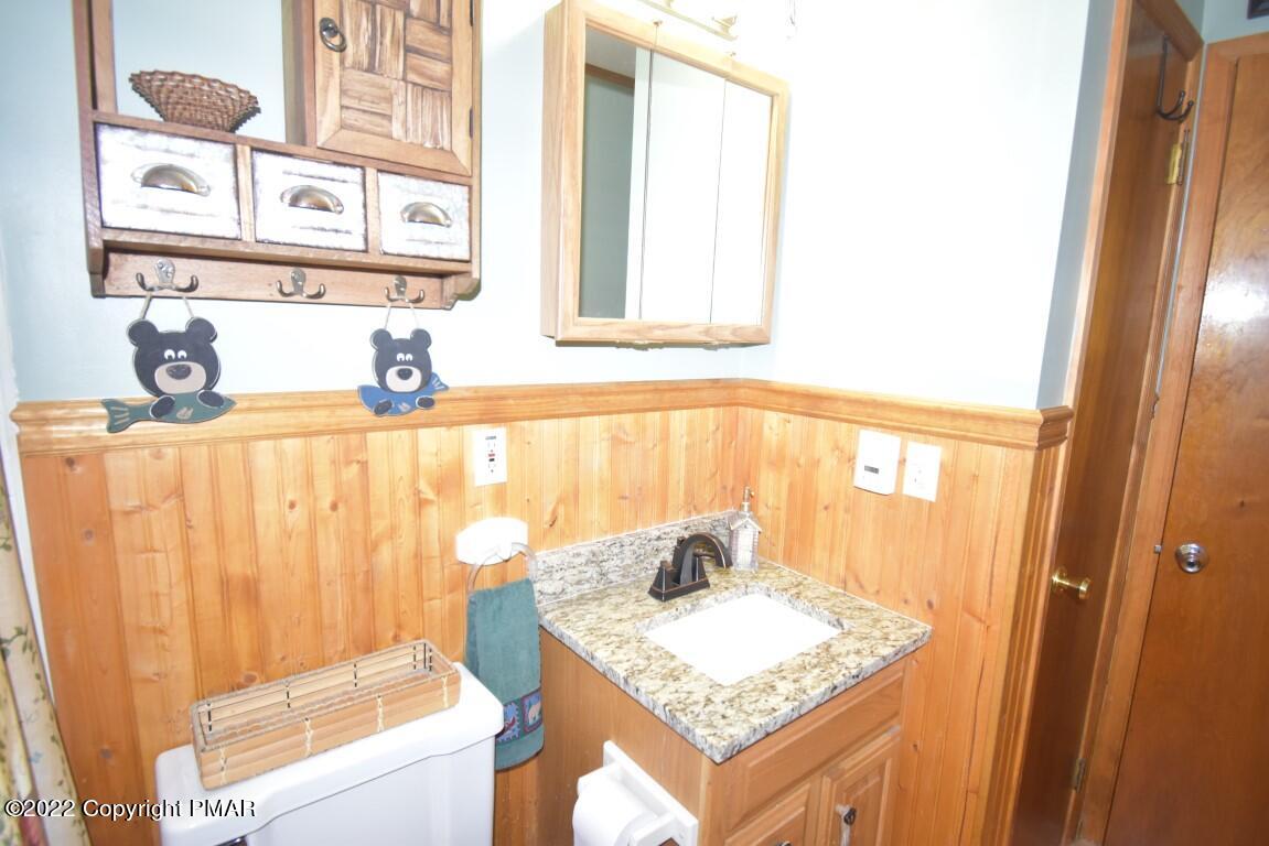 2317 Locust Ridge Road Pocono Lake, PA 18347 - Photo 28 of 40 2317 Locust Ridge Rd (28)