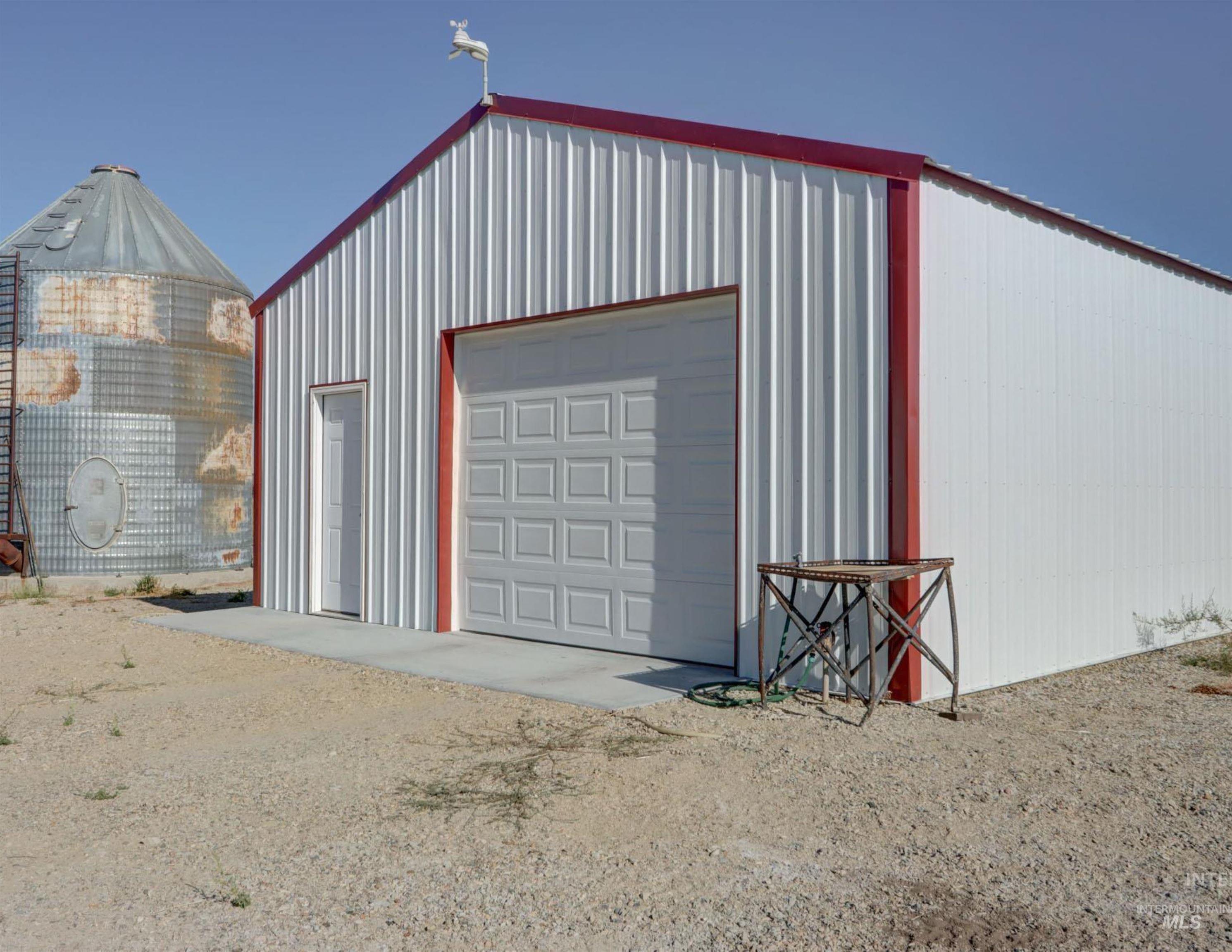 350 East Central Road Emmett, ID 83617 - Photo 7 of 10 Detached garage with driveway