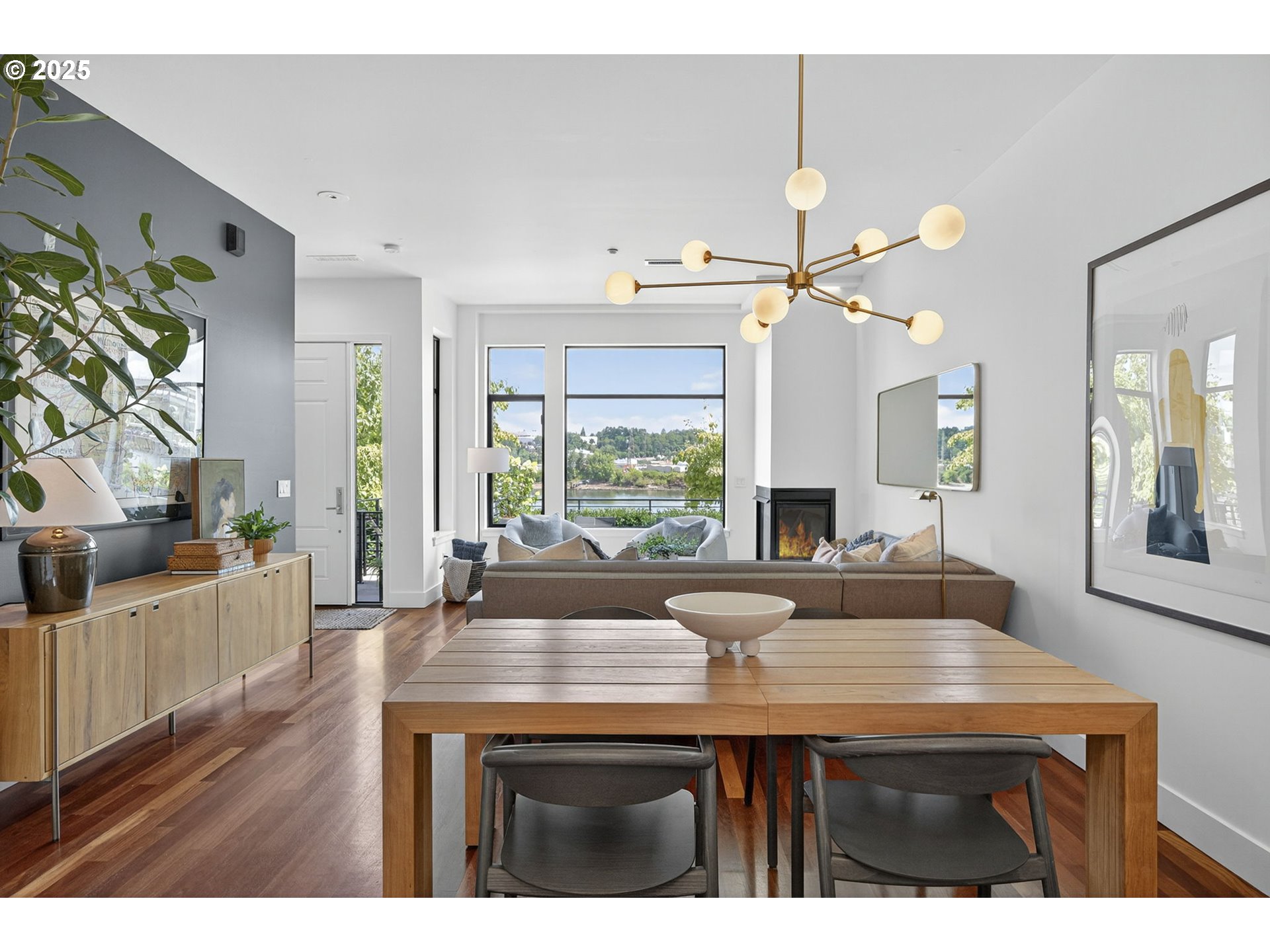 1682 Northwest Riverscape Street Portland, OR 97209 - Photo 14 of 43 Dining Area