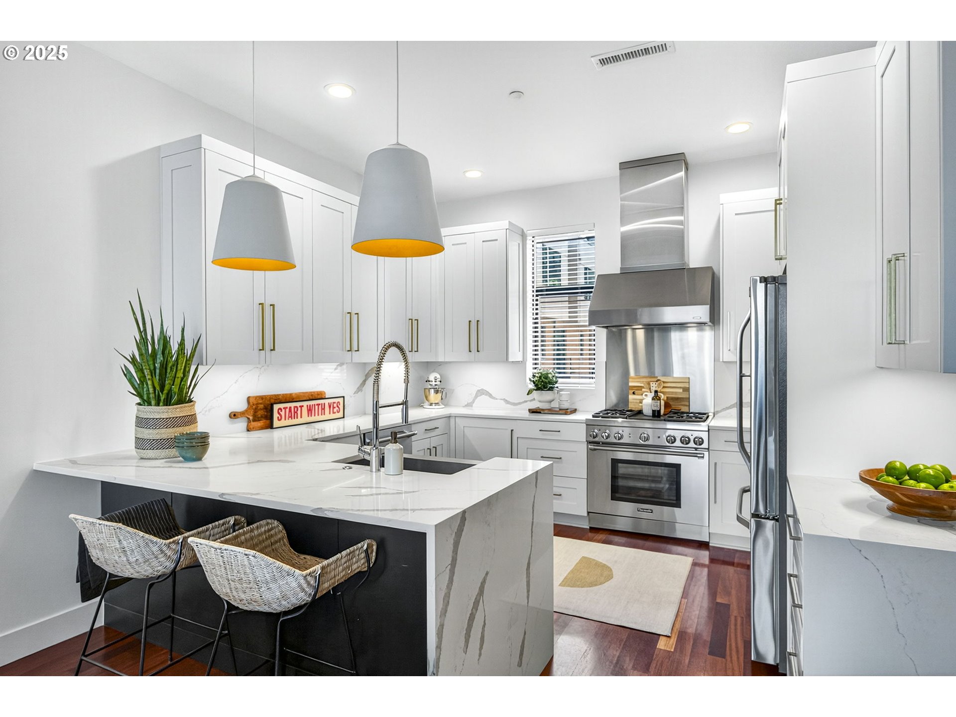 1682 Northwest Riverscape Street Portland, OR 97209 - Photo 2 of 43 Kitchen
