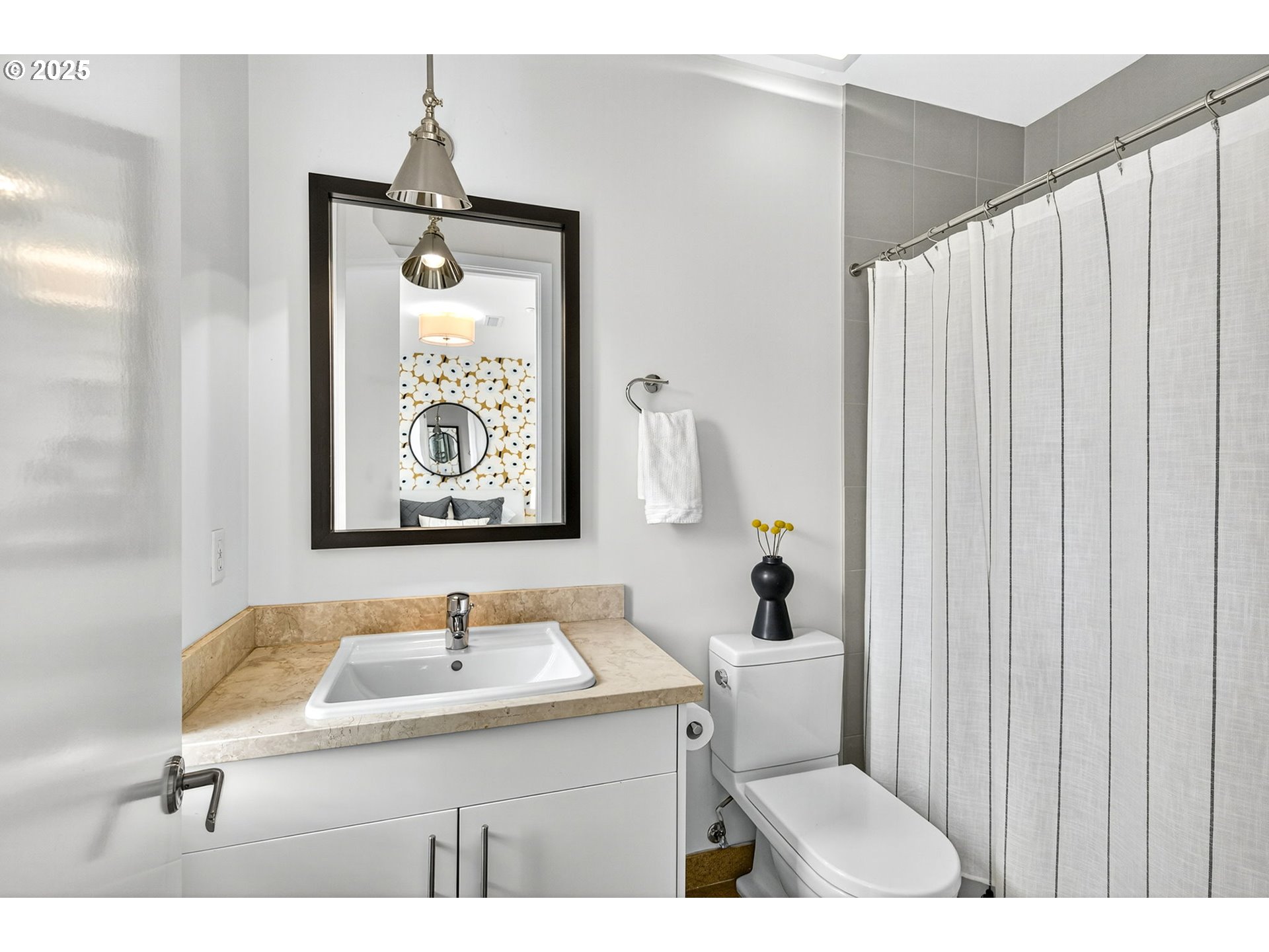 1682 Northwest Riverscape Street Portland, OR 97209 - Photo 22 of 43 Attached Bathroom #2