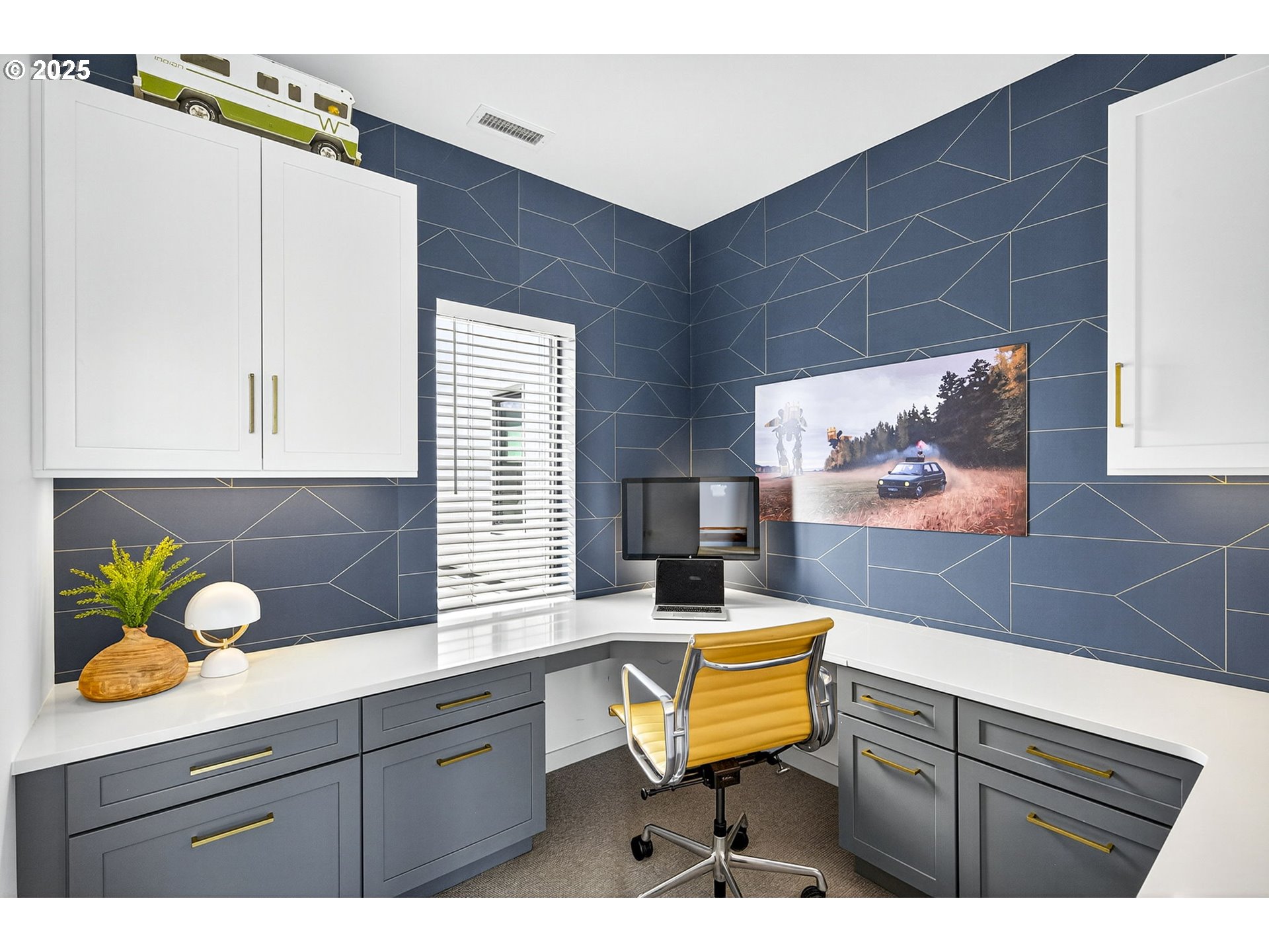 1682 Northwest Riverscape Street Portland, OR 97209 - Photo 31 of 43 Den/Office