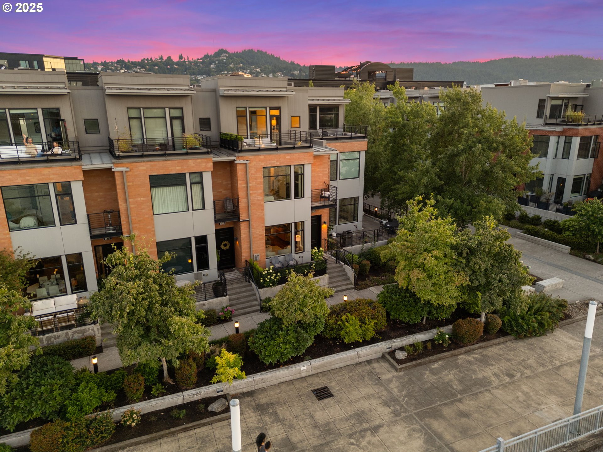 1682 Northwest Riverscape Street Portland, OR 97209 - Photo 34 of 43 Gallery Image 34