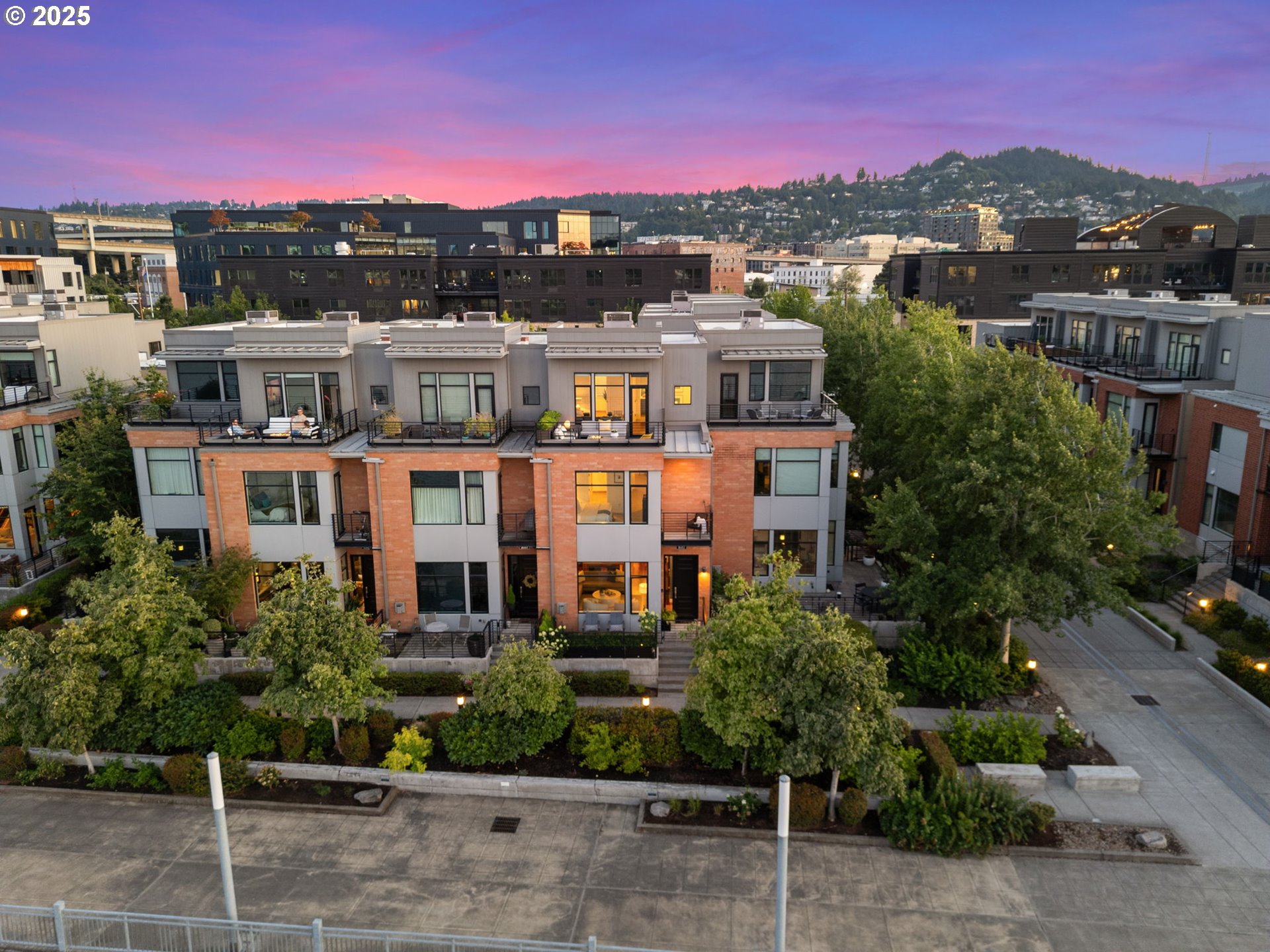 1682 Northwest Riverscape Street Portland, OR 97209 - Photo 35 of 43 Gallery Image 35