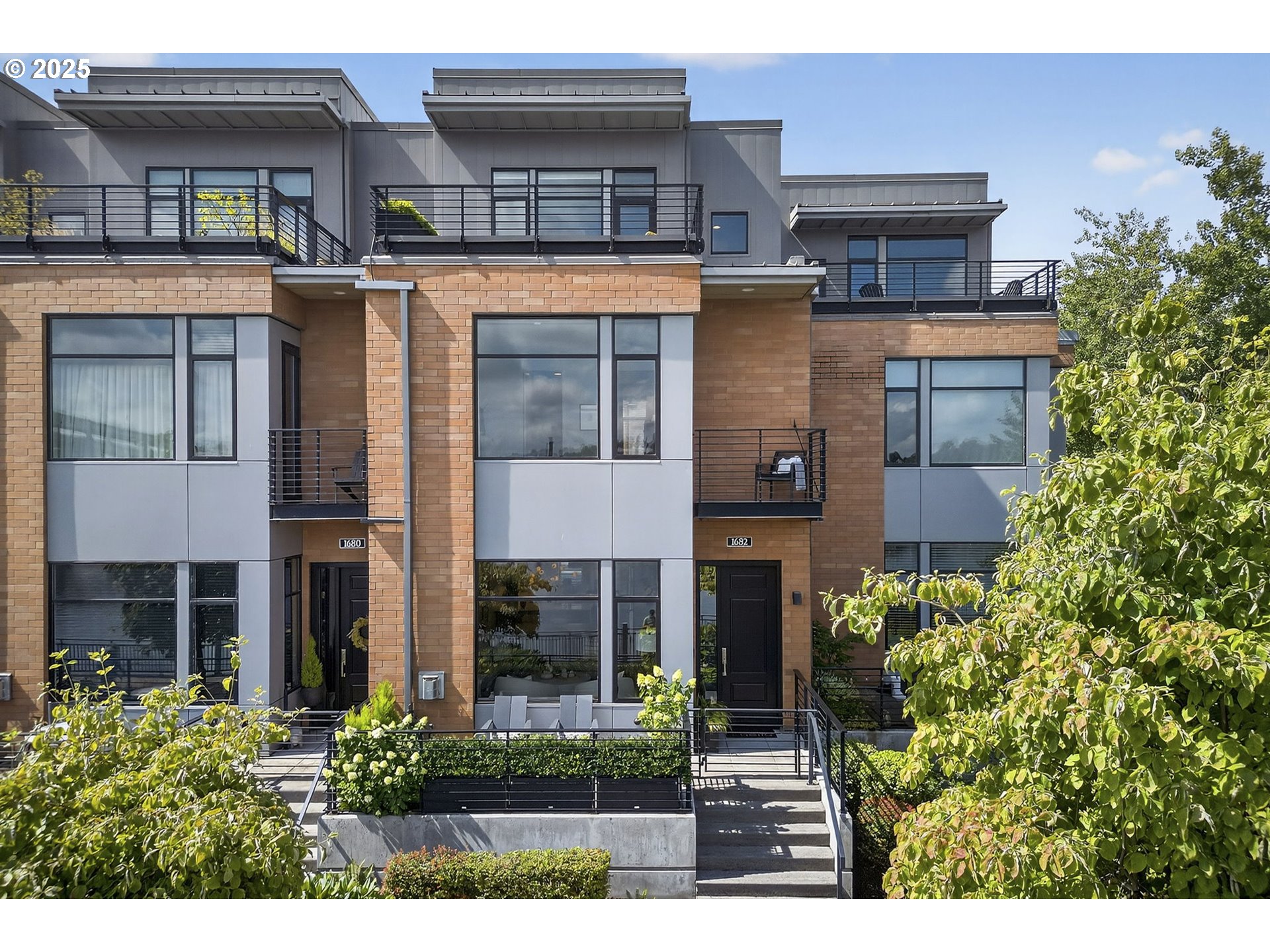 1682 Northwest Riverscape Street Portland, OR 97209 - Photo 42 of 43 Gallery Image 42