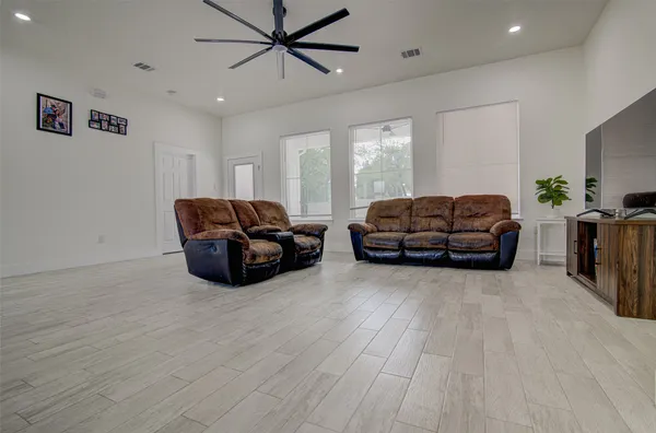 $435,000 | 165 La Selva Drive, Elgin, TX 78621