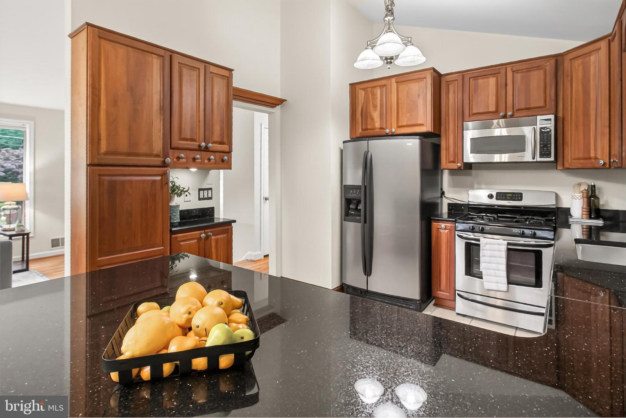 5502 Kempton Drive Springfield, VA 22151 - Photo 14 of 49 Bright space with task lighting under cabinets