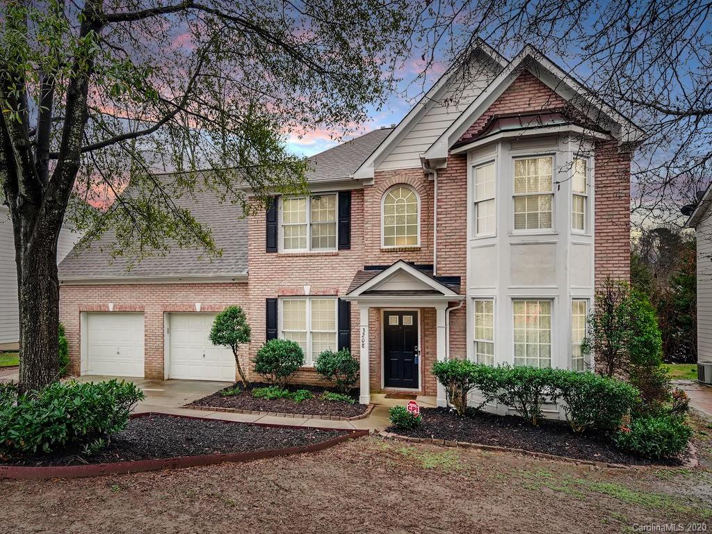 3208 Arklow Road Charlotte, NC 28269 - Photo 1 of 32 Gallery Image 1