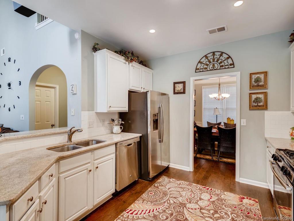 3208 Arklow Road Charlotte, NC 28269 - Photo 13 of 32 Gallery Image 13