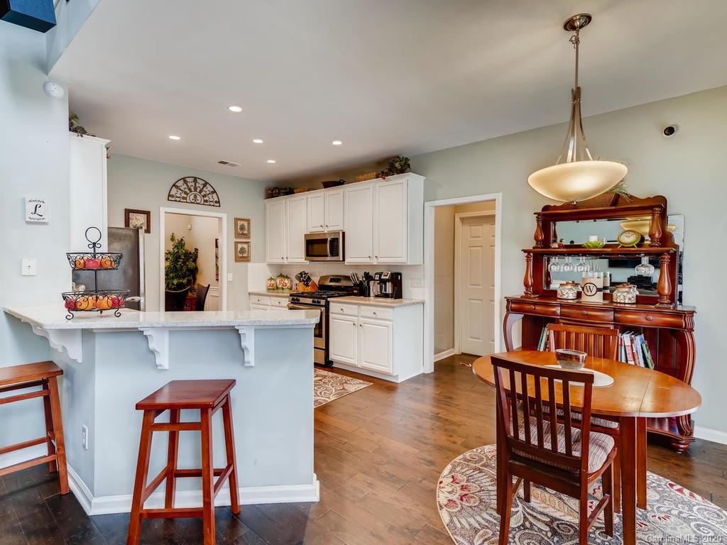 3208 Arklow Road Charlotte, NC 28269 - Photo 14 of 32 Gallery Image 14