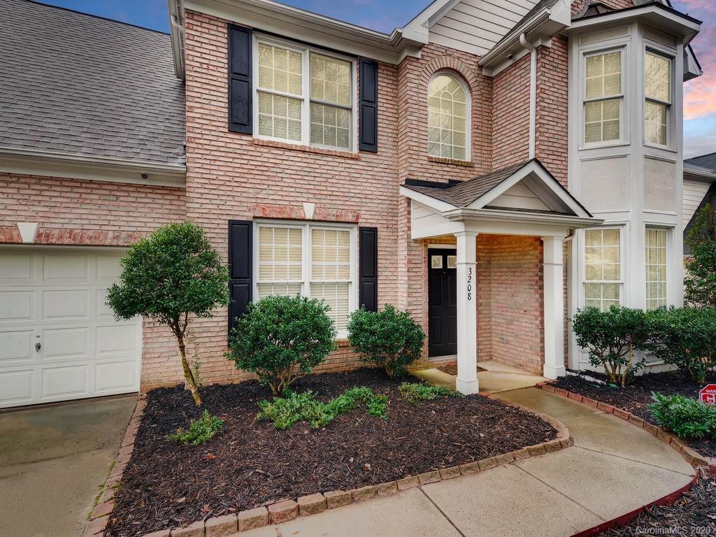3208 Arklow Road Charlotte, NC 28269 - Photo 3 of 32 Gallery Image 3